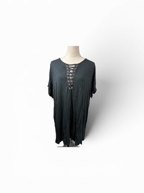 torrid Black Lace-Up V-Neck Short Sleeve Top size 4-4X/26